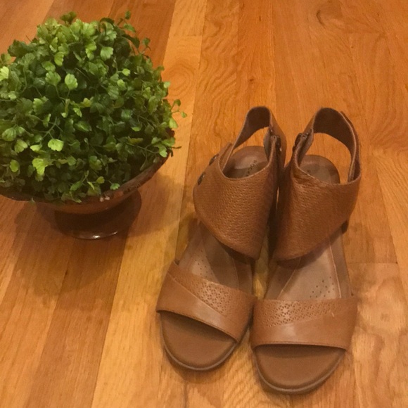 Rockport Shoes - Rockport Brown Leather Sandals - 8M
